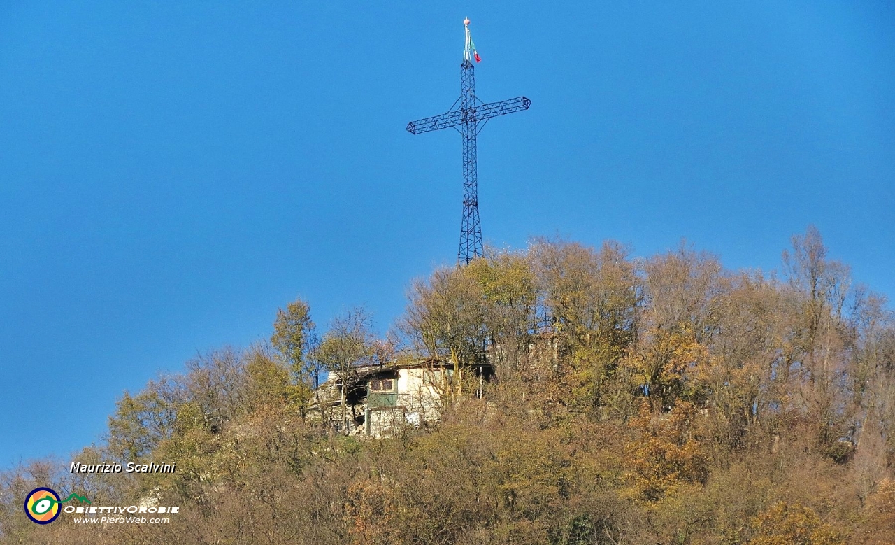 40 Vetta dell'Ubione, ultimo faticoso strappo e siamo in cima....JPG